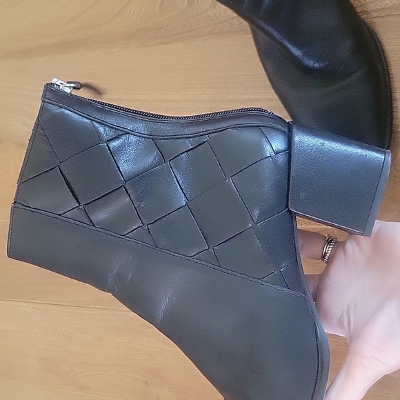 Angel Alarcon Leather Black Square Toe Chunky Heel Quilted Back boots Size 39 - Picture 6 of 11